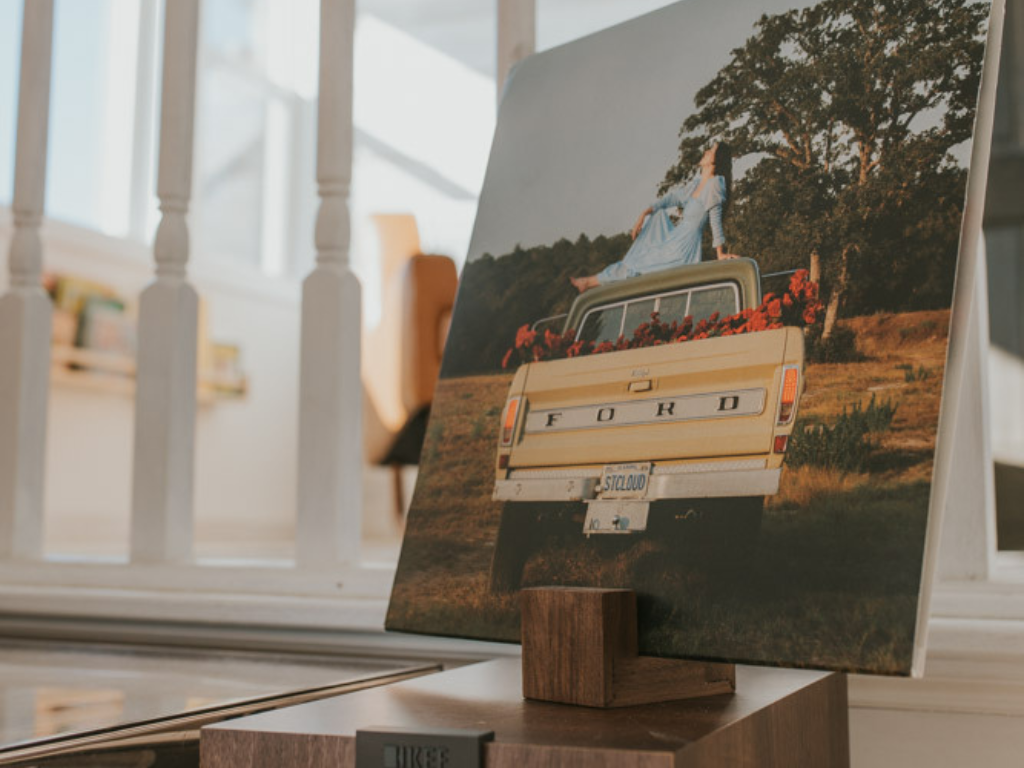 Tabletop Record Stand